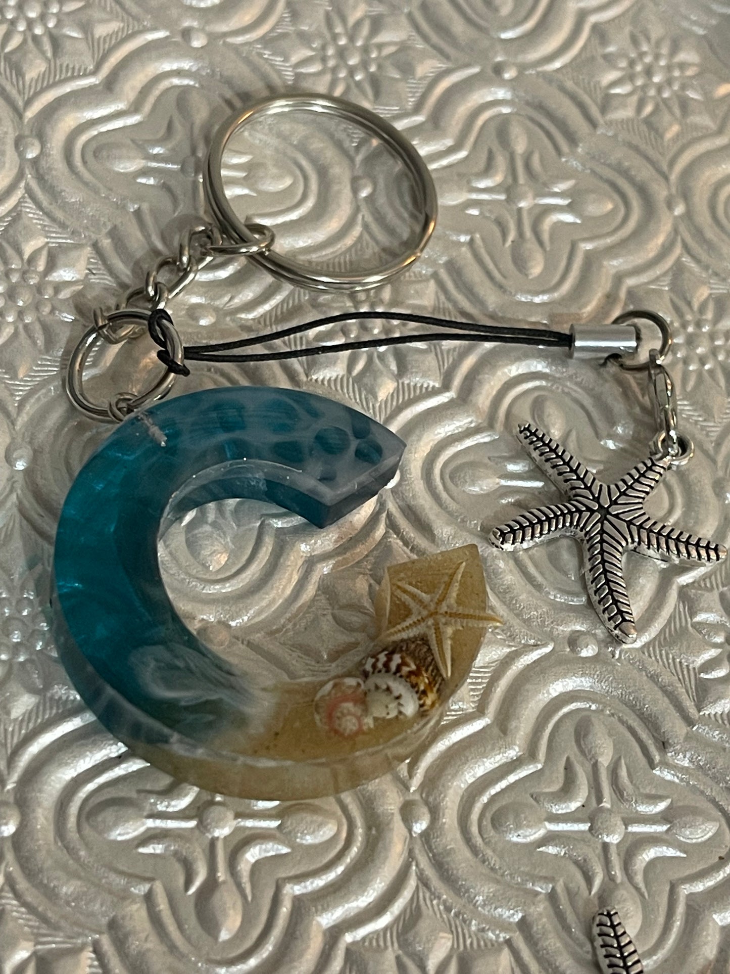 Ocean Beach Vibes Alphebet Letter Keychain w/Thank you card